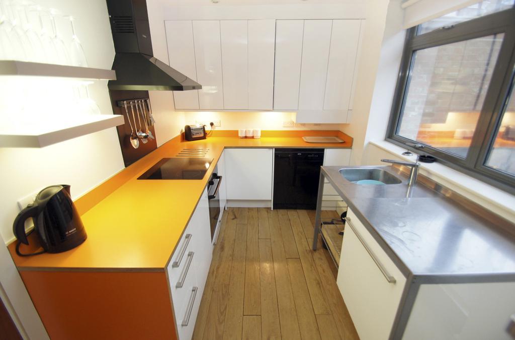 The Edge - Parking - By Brighton Holiday Lets Экстерьер фото